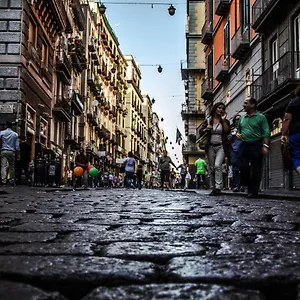 Latt E Liett Napoli